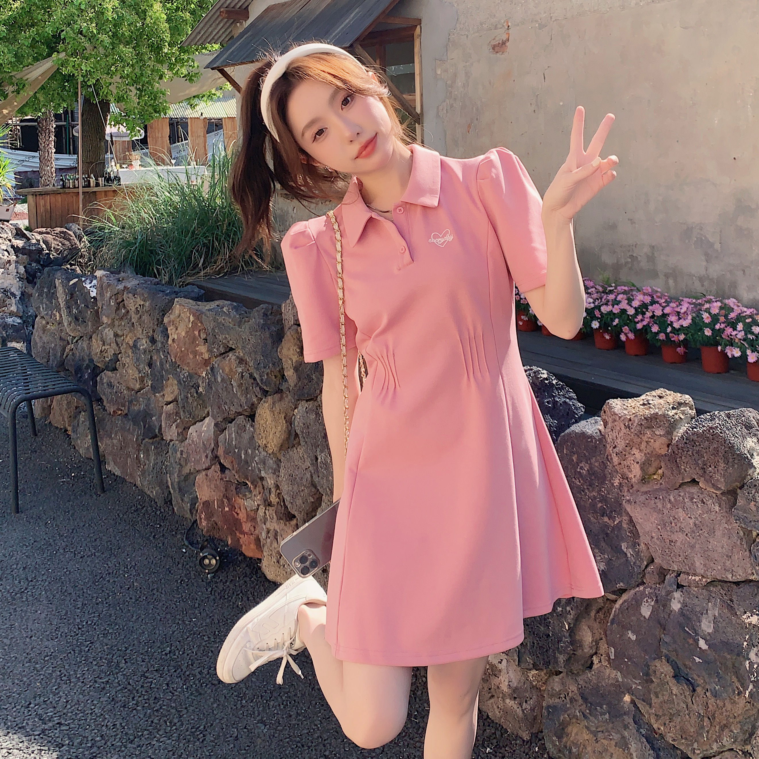 粉色小众设计polo裙女夏2025新款高级感收腰气质少女学院风连衣裙
