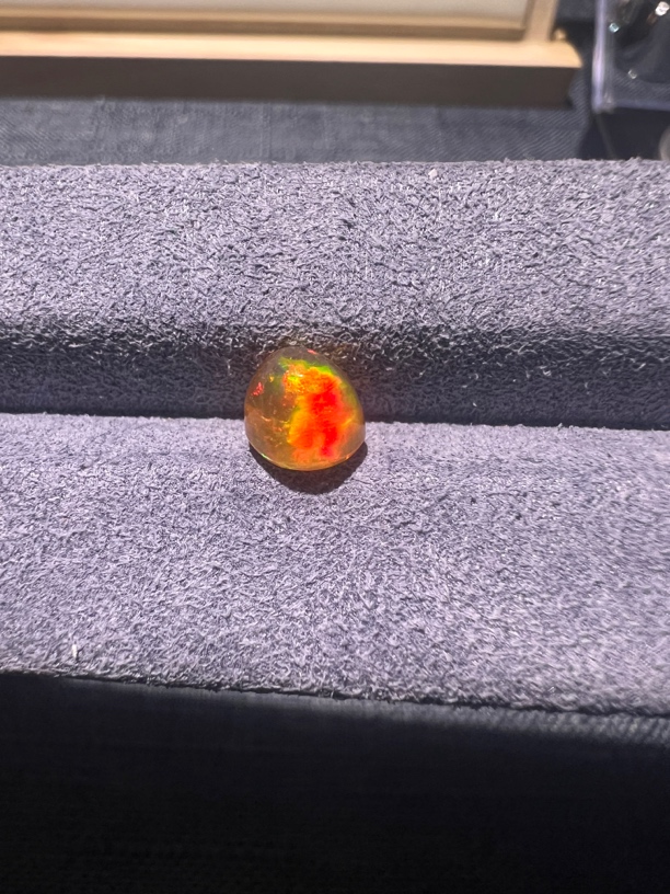 天然墨西哥火欧泊裸石1.79ct