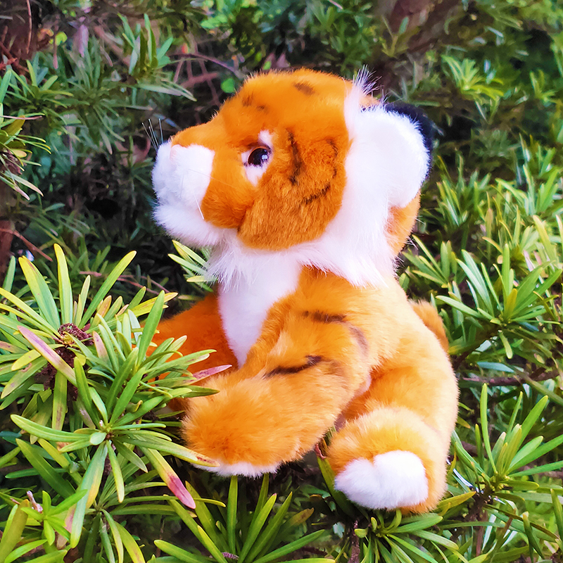 仿真小老虎毛绒玩偶狮子公仔动物园同款白虎玩具儿童抱枕生日礼物