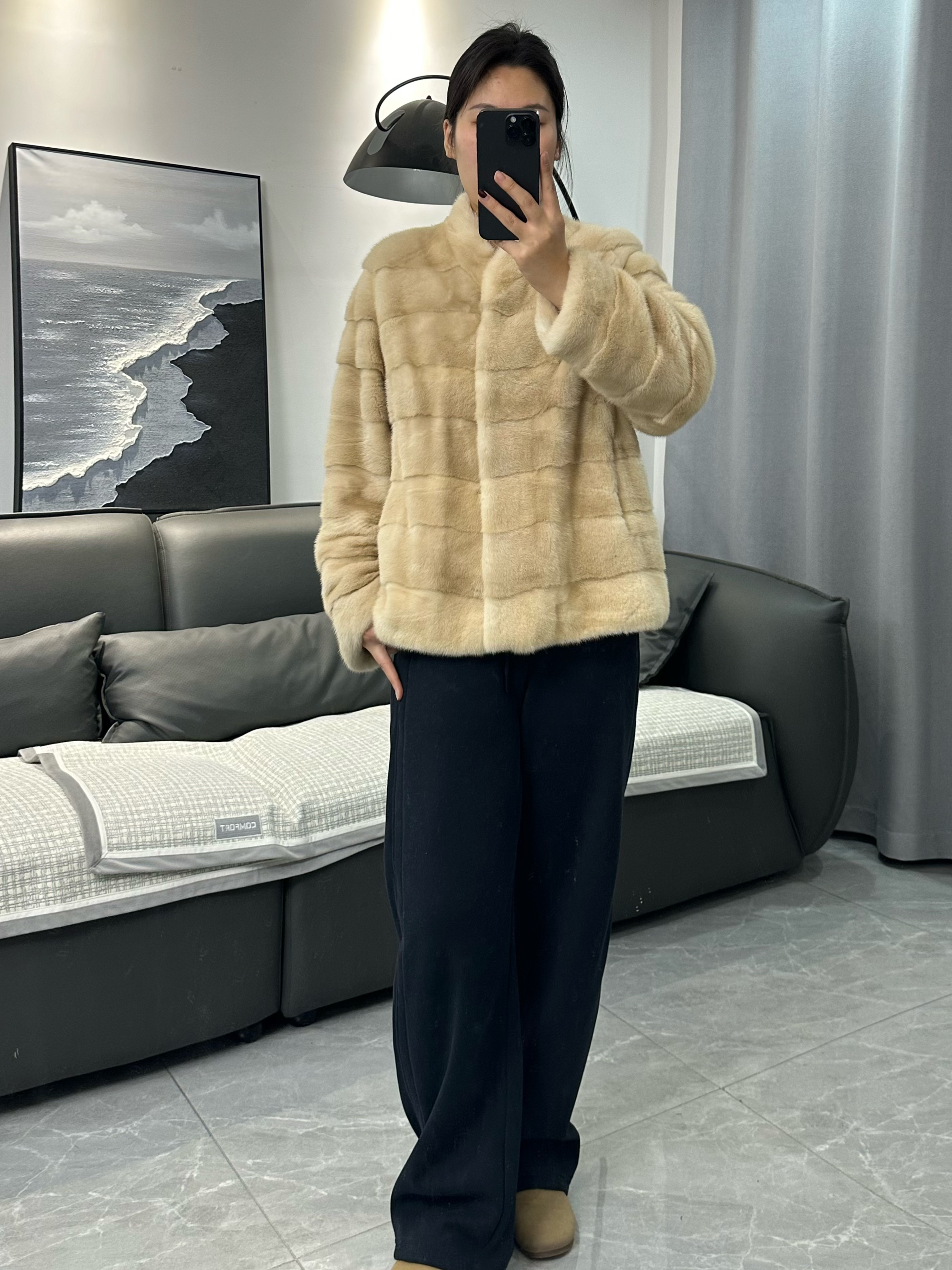 进口水貂皮草毛绒横排外套简约占领短款时尚百搭冬季真毛毛毛