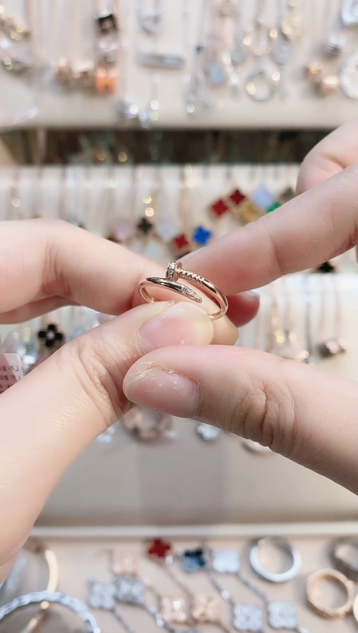 【闪购商品】钻石戒指18K金镶嵌18k金镶嵌钻石 k玫 钉子多人