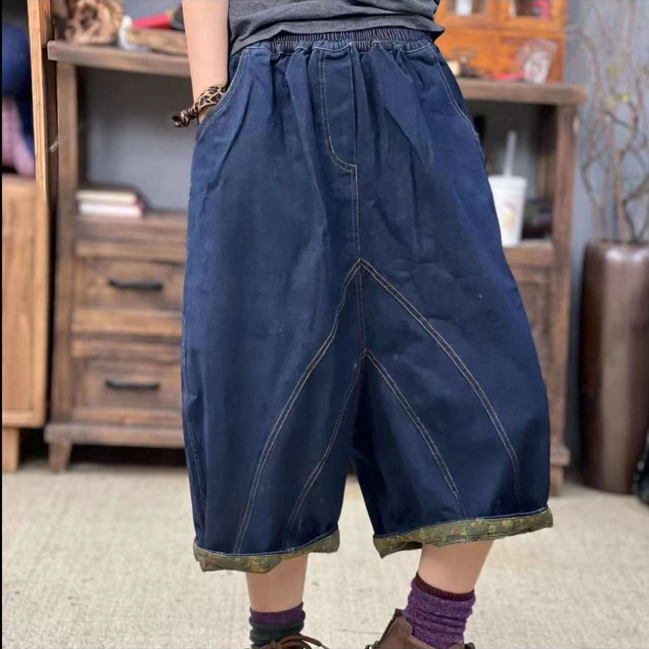 HY    两条明线分割线牛仔裤