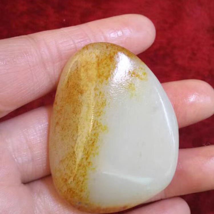 新疆和田玉籽料黄皮手把件