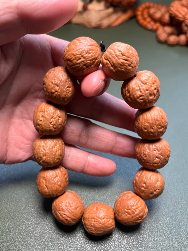 精品秋子手串，边20，肚21，高20