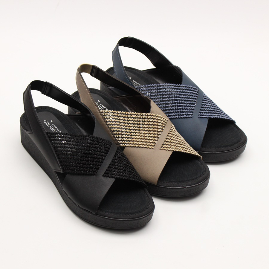 日本舒适时尚凉鞋93130