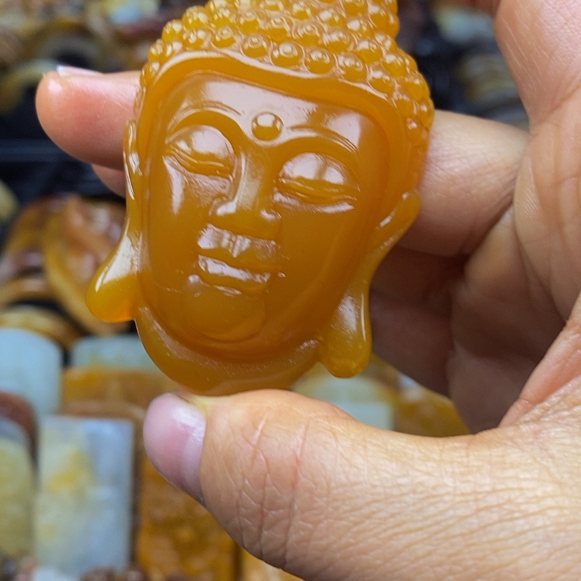 【闪购商品】石英质玉（黄龙玉）颈饰未镶嵌