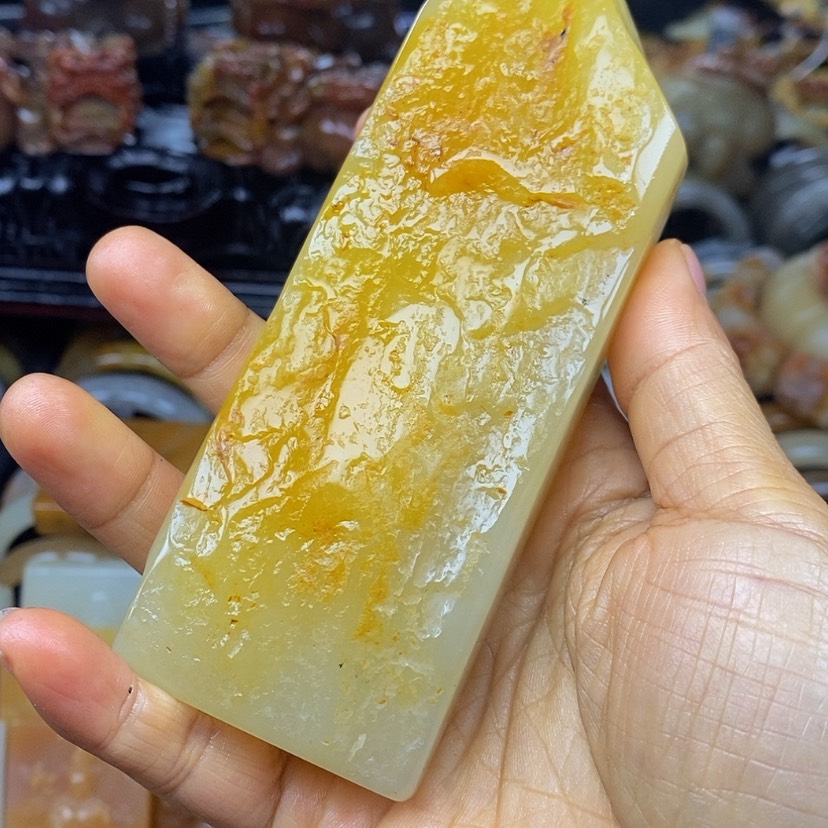 【闪购商品】石英质玉（黄龙玉）颈饰未镶嵌