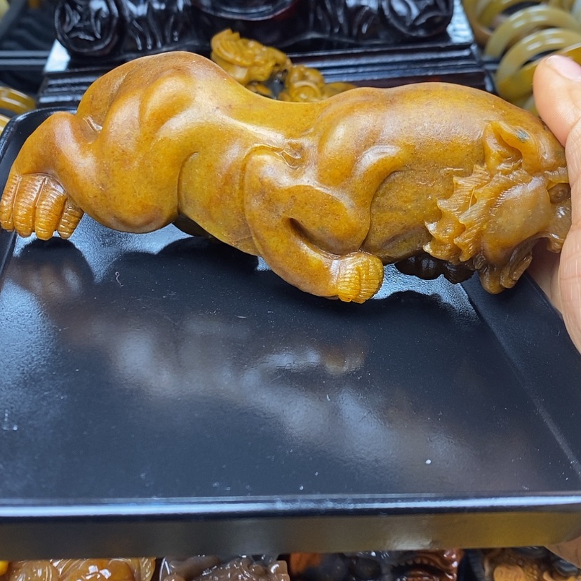 【闪购商品】石英质玉（黄龙玉）颈饰未镶嵌
