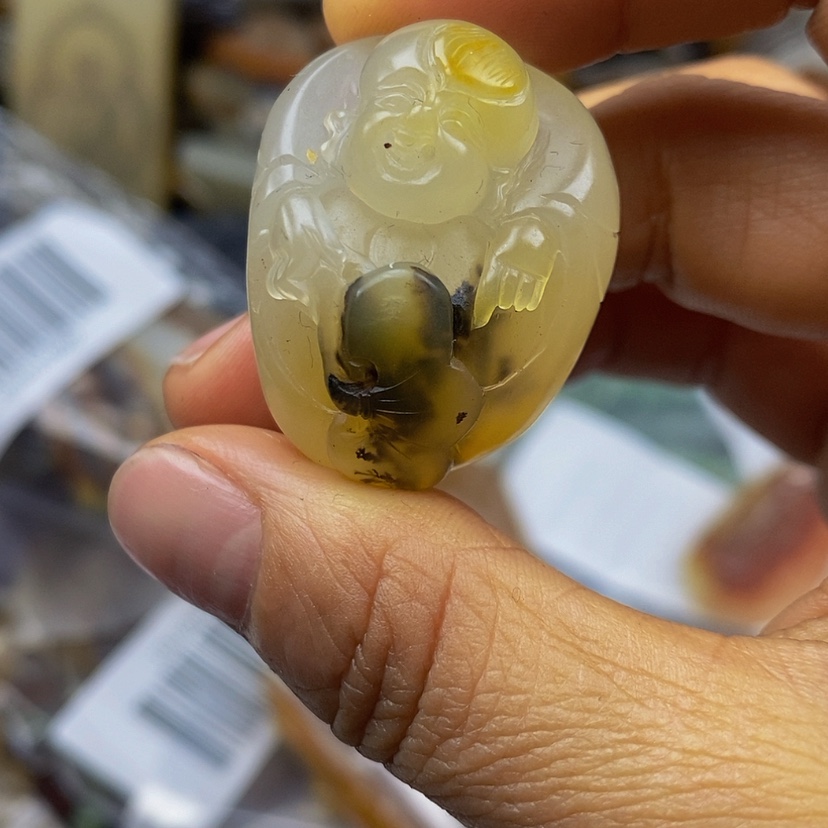 【闪购商品】石英质玉（黄龙玉）颈饰未镶嵌