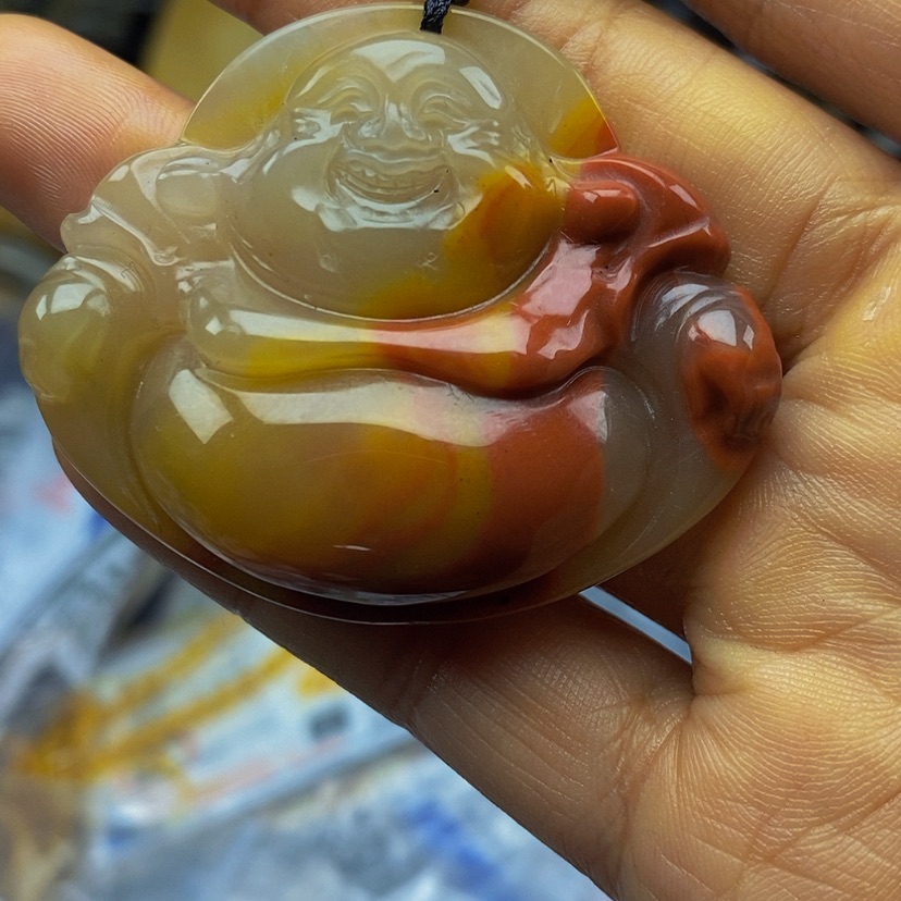 【闪购商品】石英质玉（黄龙玉）颈饰未镶嵌