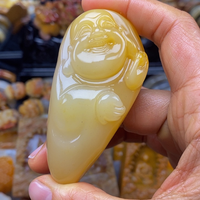 【闪购商品】石英质玉（黄龙玉）颈饰未镶嵌