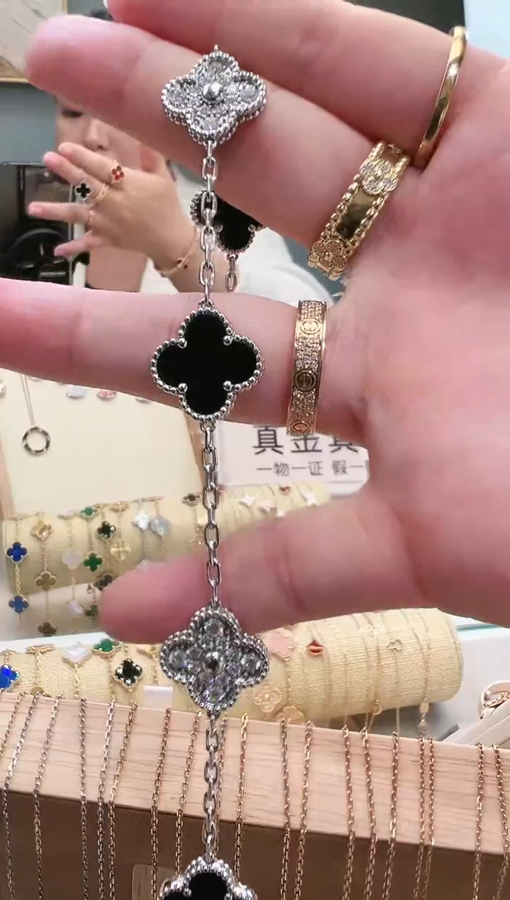 【闪购商品】钻石手链18K金镶嵌18k金手链