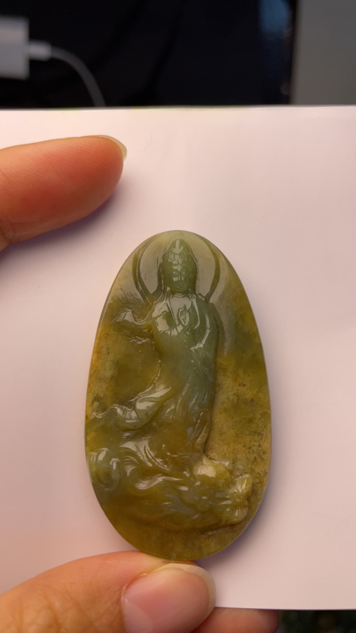 天然河磨玉岫岩河磨玉手工雕刻观音挂件 后面全皮