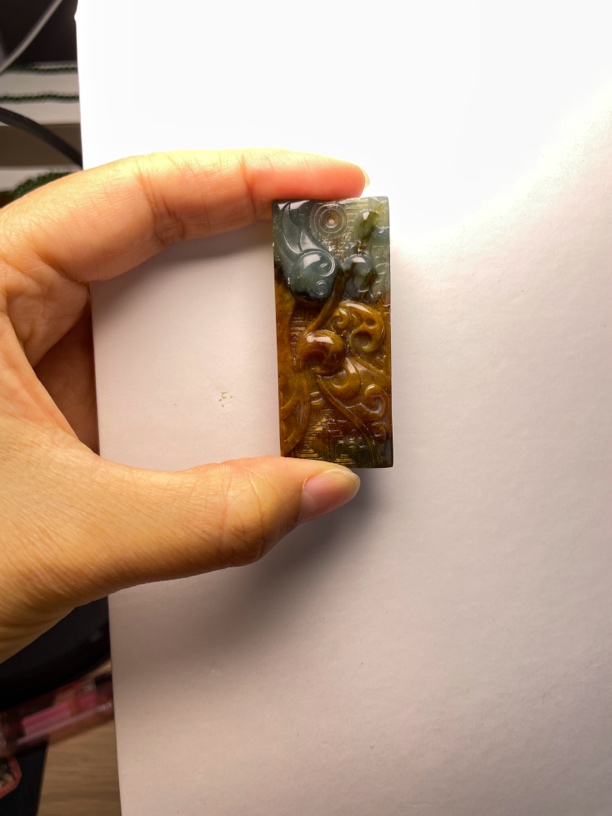 天然岫玉龙凤牌挂坠