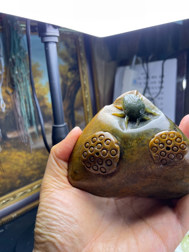 天然河磨玉雕刻摆件