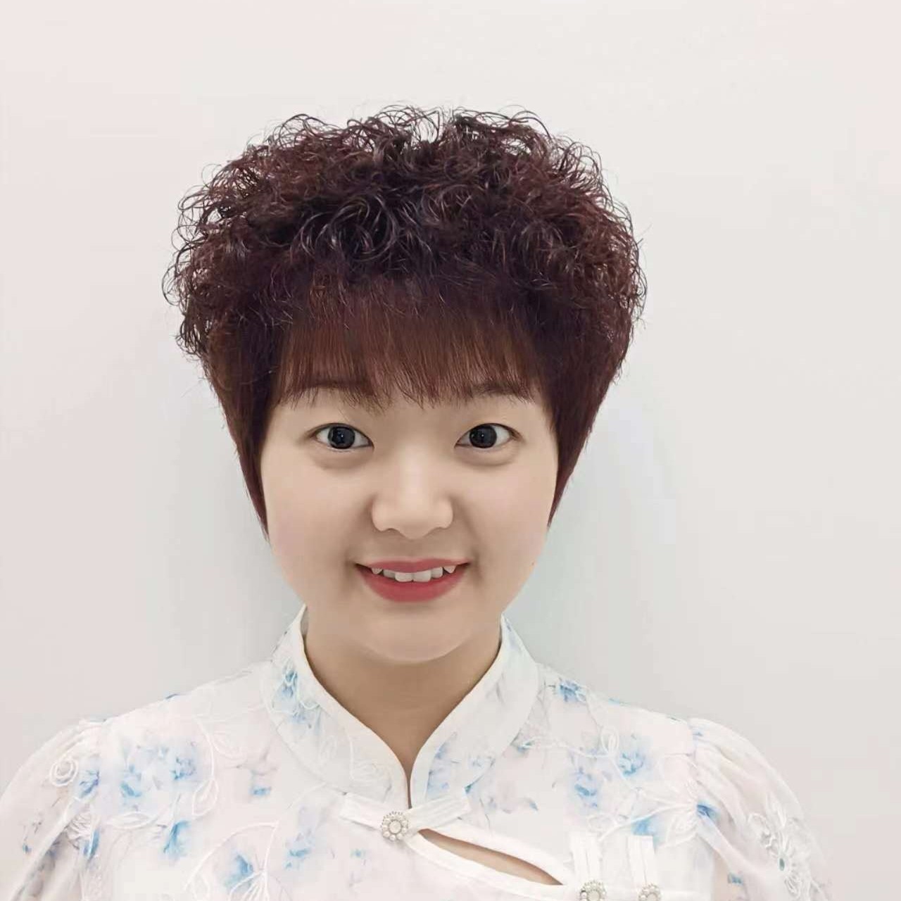 高工艺顺发全真发妈妈款羊毛卷短发女生假发
