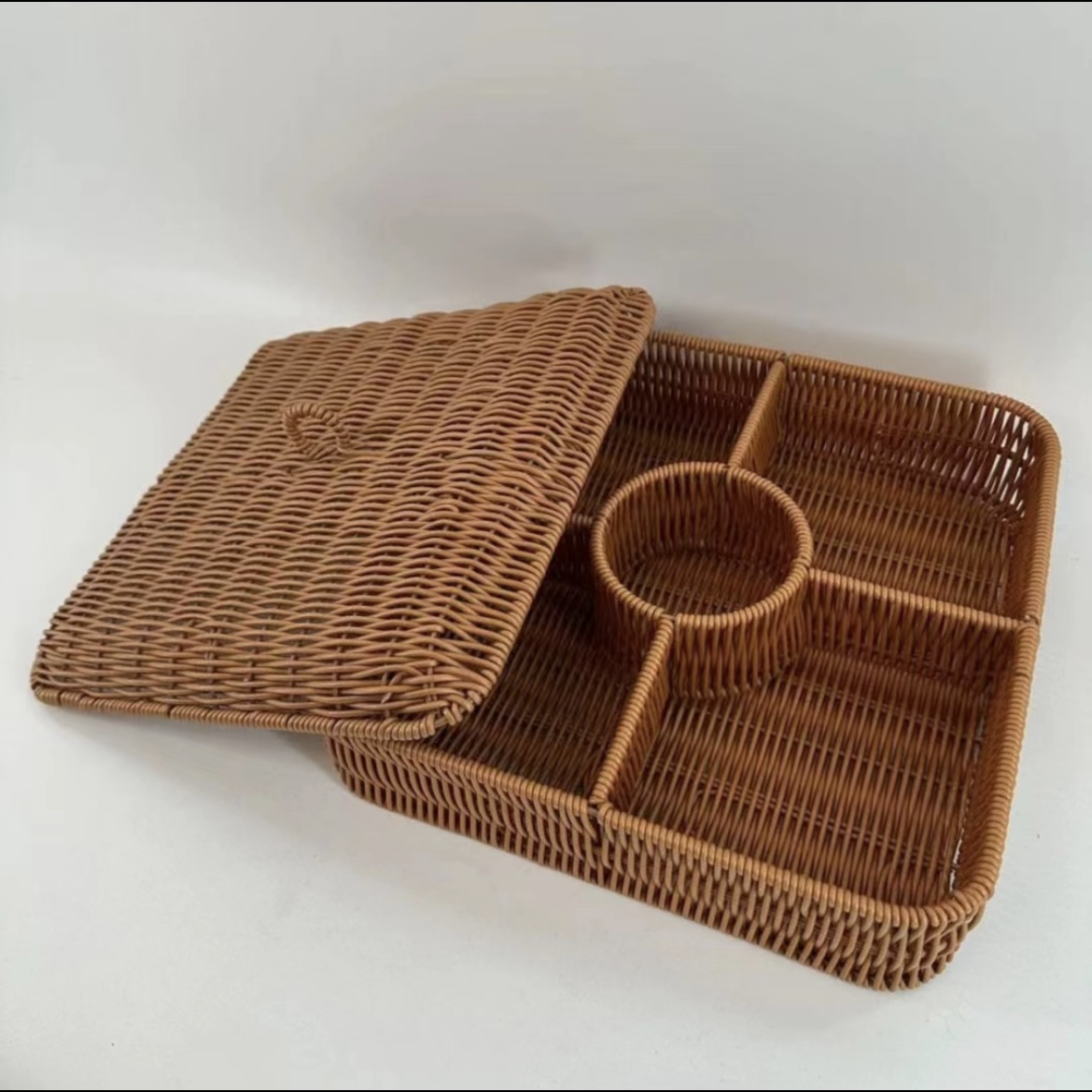 XWZ55棕色正方形带盖家用客厅分格点心篮纯手工编织30*8