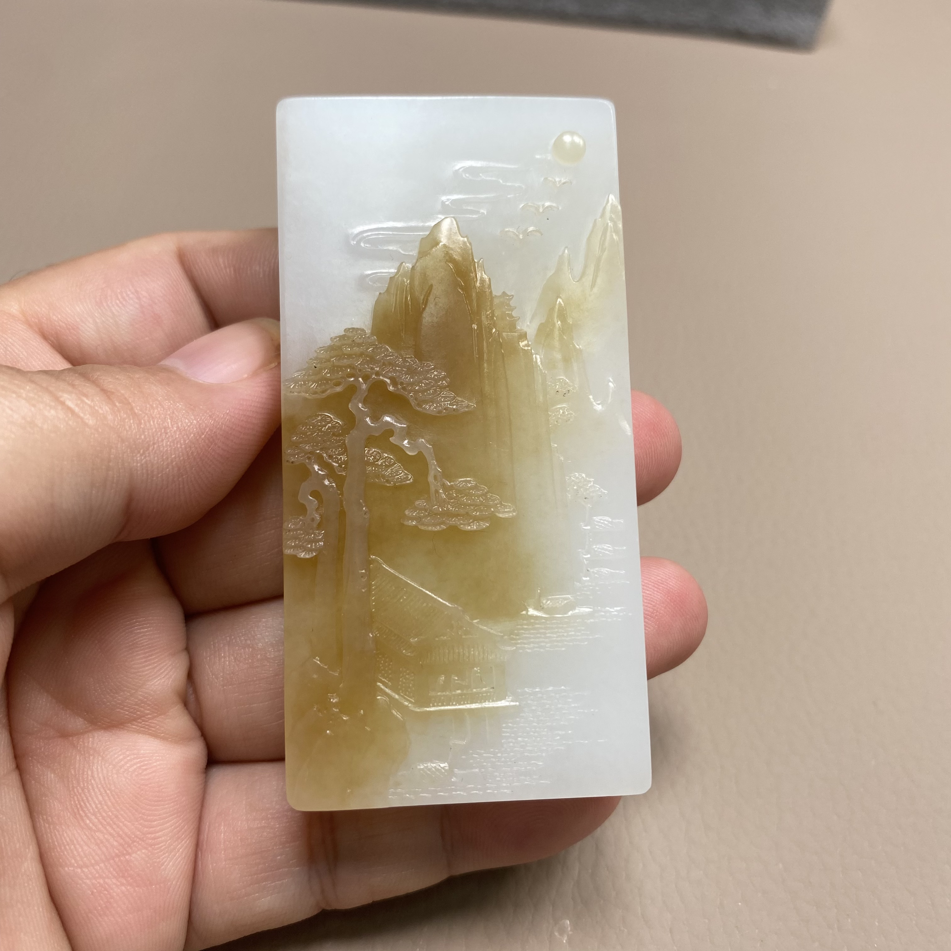 天然和田玉 原创设计 糖白 松阁观瀑图（马远）