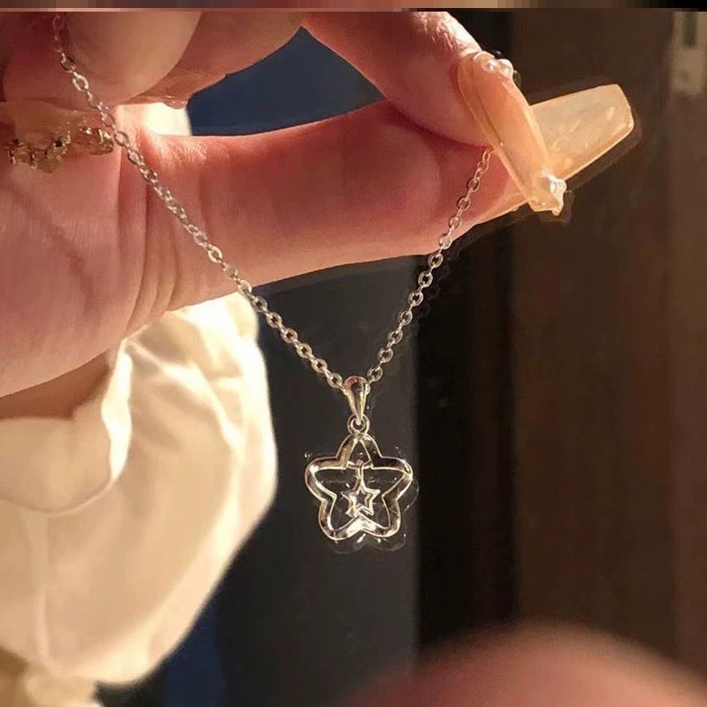 合金项链  镂空星星项链女轻奢小众设计感纯欲风双星锁骨链