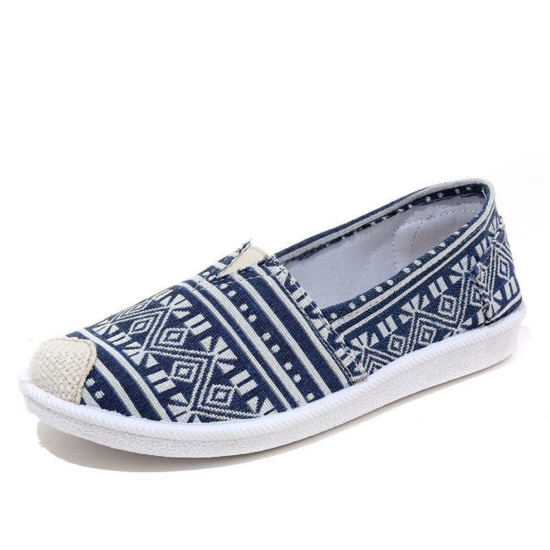 小哥俩家女布鞋瓢鞋时尚款