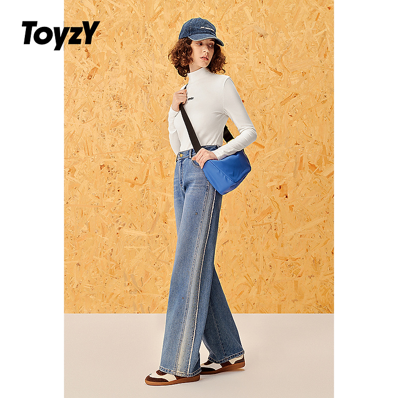 ToyzY精致烫钻时尚百搭直筒牛仔裤女ZC34320210