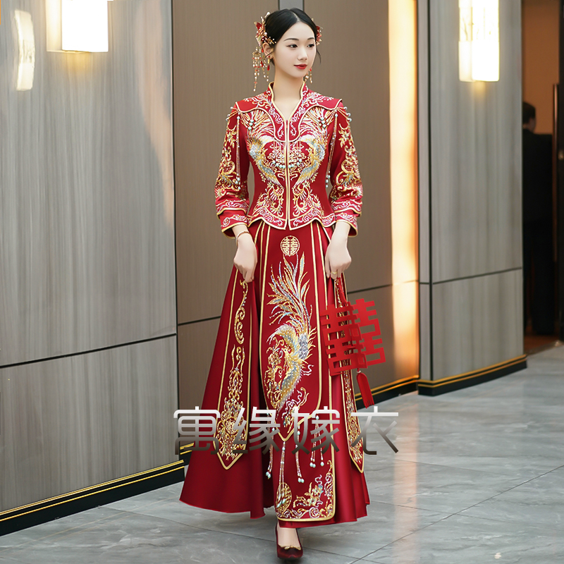 新娘秀禾服2025新款中式结婚嫁衣礼服出阁服显瘦加钻缎面龙凤褂女