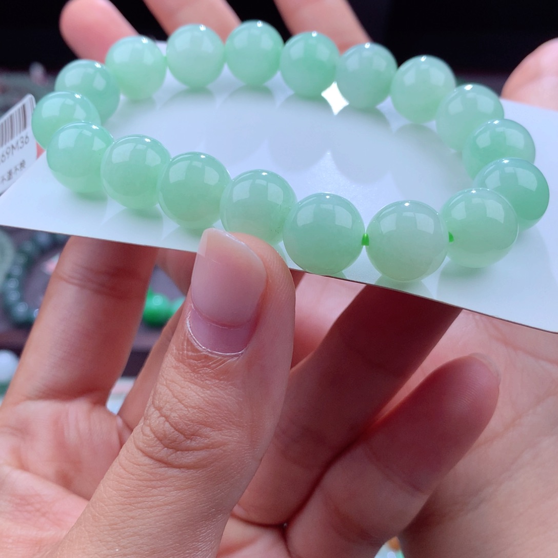 翡翠毛衣链未镶嵌