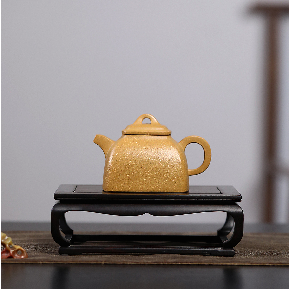 宜兴紫砂壶纯手工电窑烧制出水暴爽断水利落四方玉菱