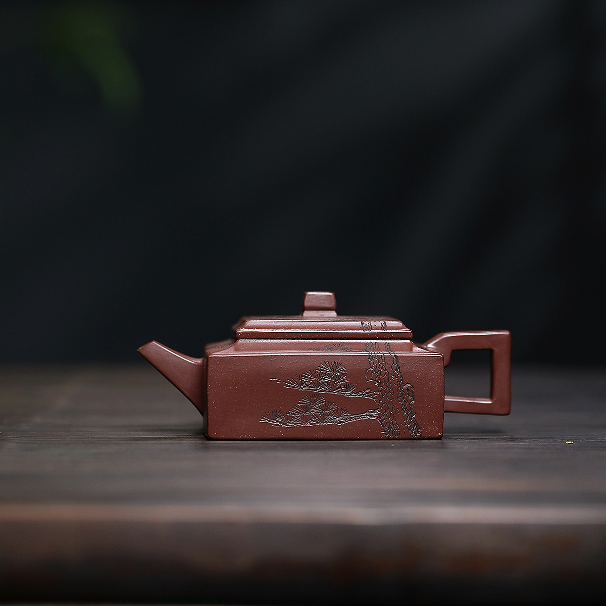 宜兴紫砂壶纯手工电窑烧制出水暴爽满刻原矿紫泥龙血砂方山逸士