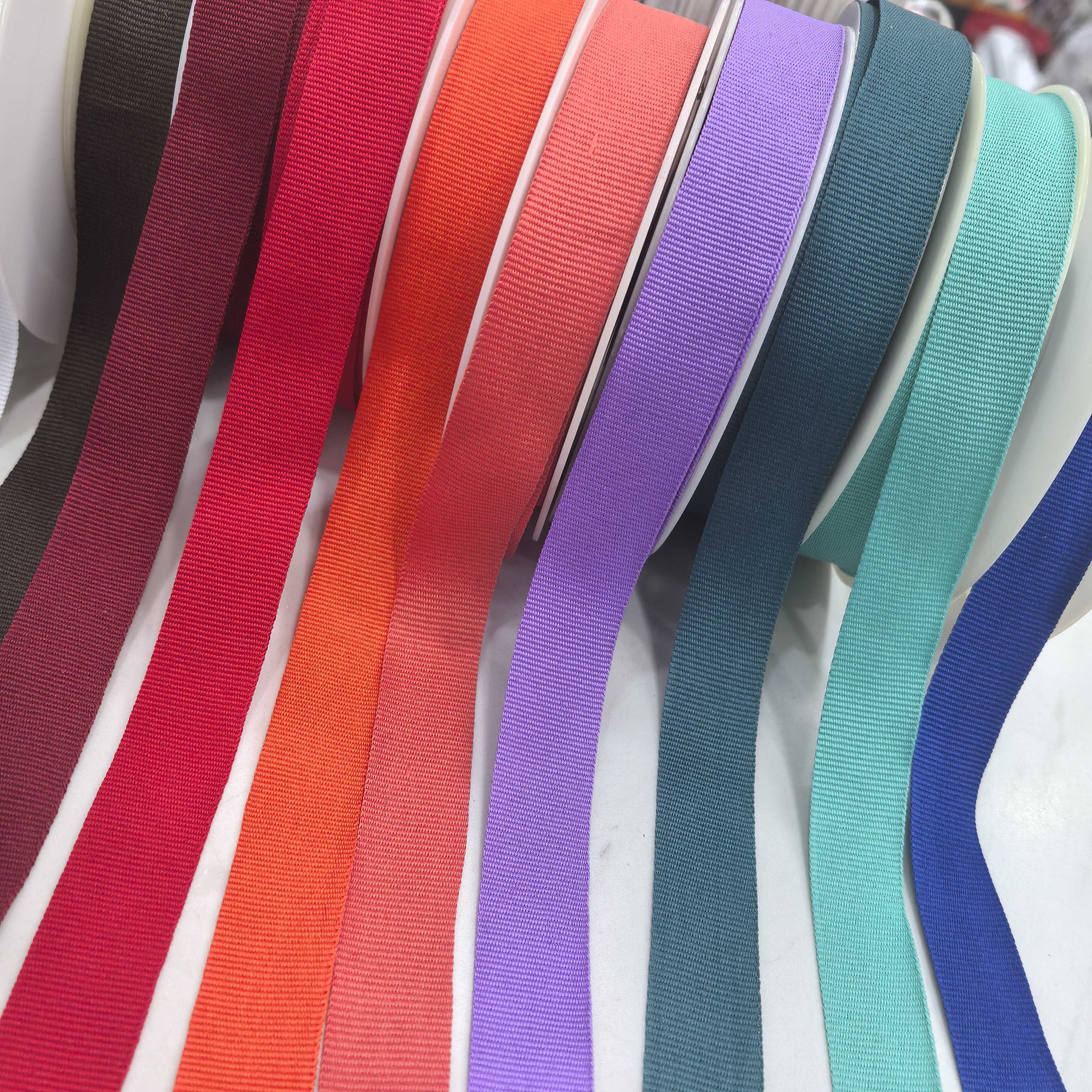 一卷26米 二厘米宽无弹力涤纶包边横纹带垂感好不是丝带无光泽