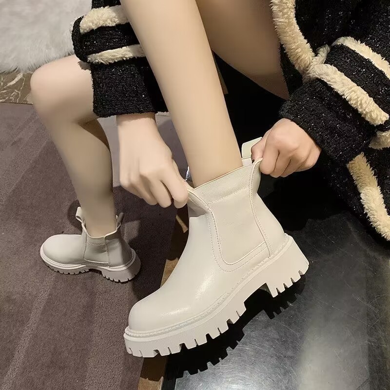 网红ins马丁靴女秋冬季2023单靴百搭英伦短靴韩版学生烟筒靴子女
