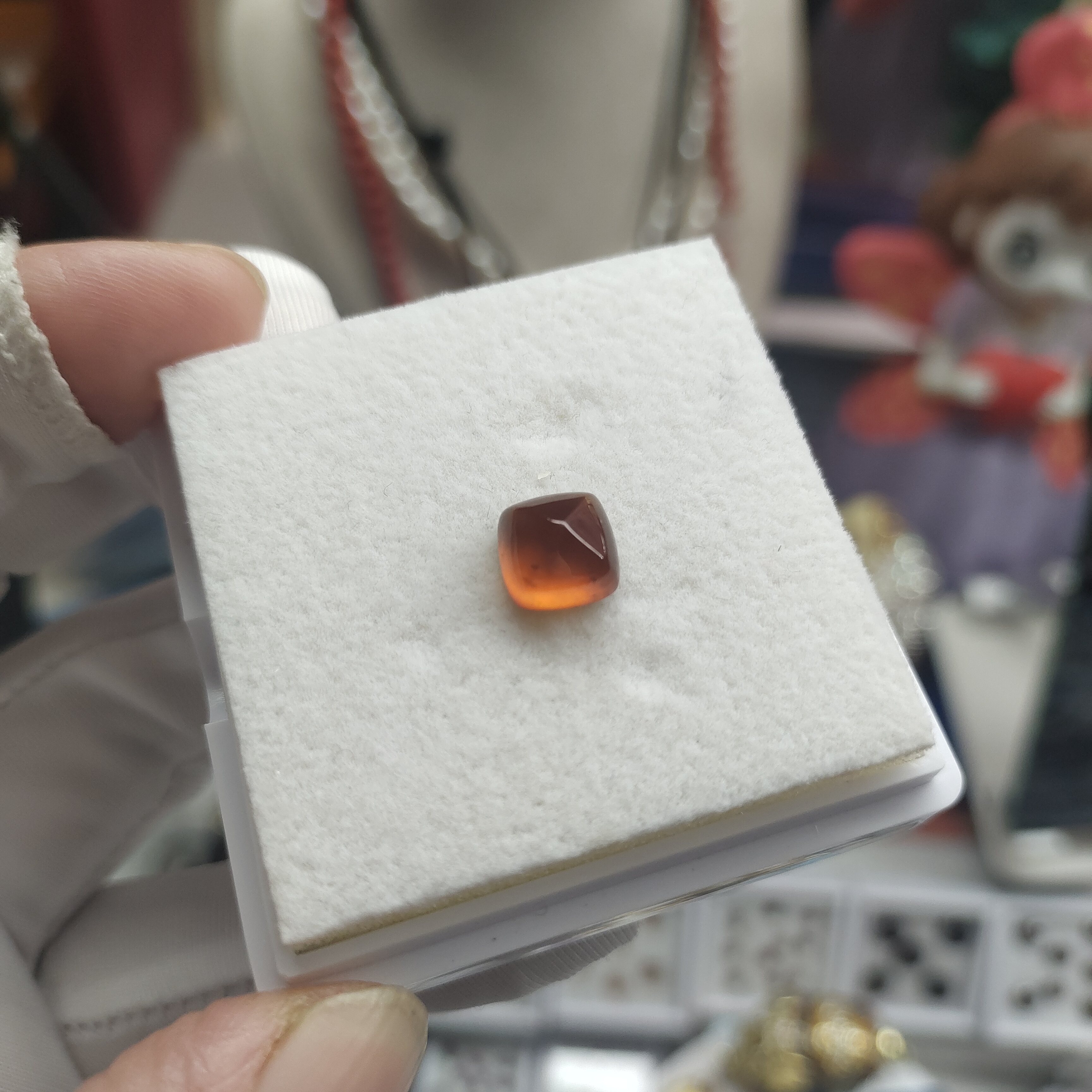 石榴石糖塔切卡8毫米特价款，多样性随机发一颗