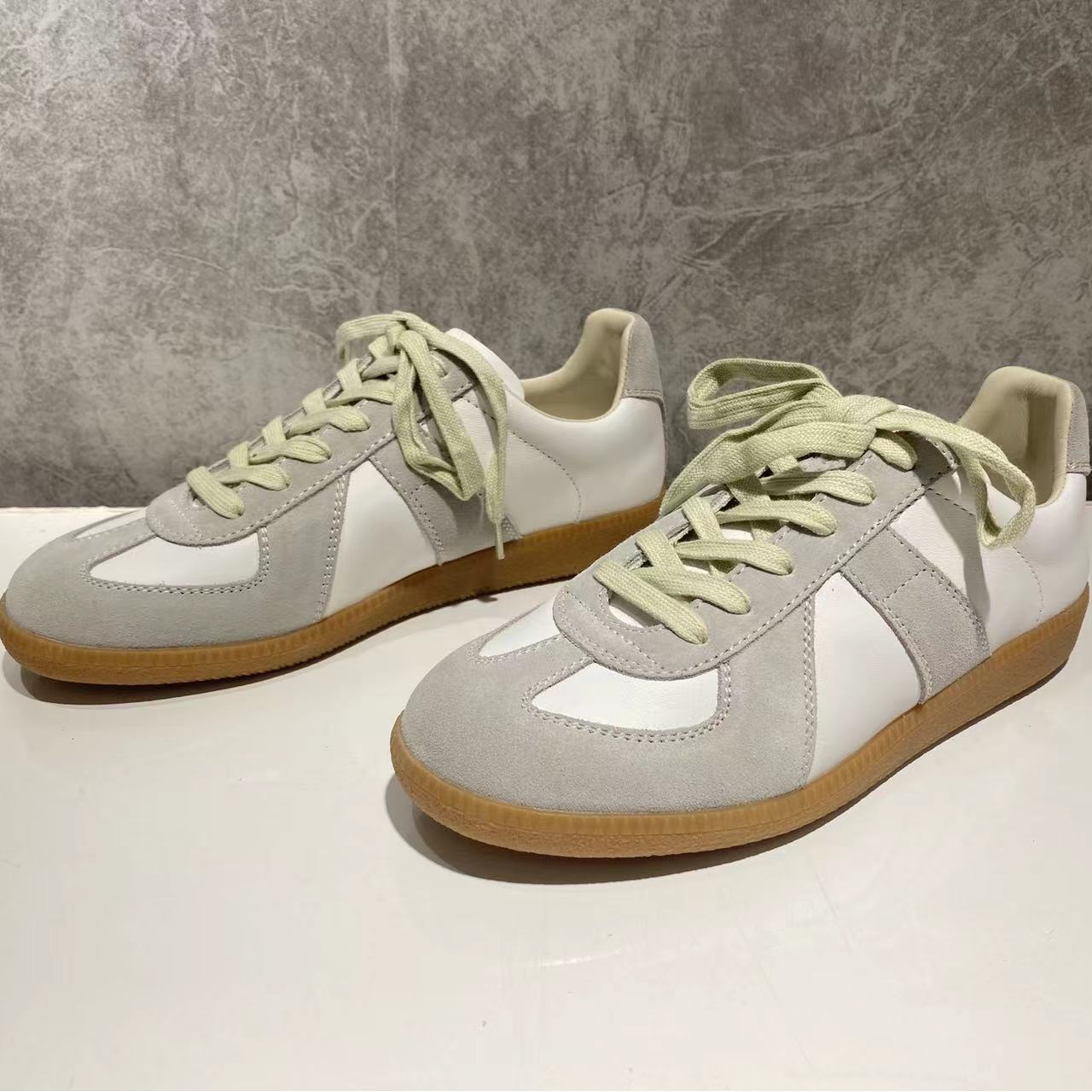 轻便舒适德训鞋低帮女鞋阿甘鞋潮流单品时尚百搭真皮拼色潮鞋夏季