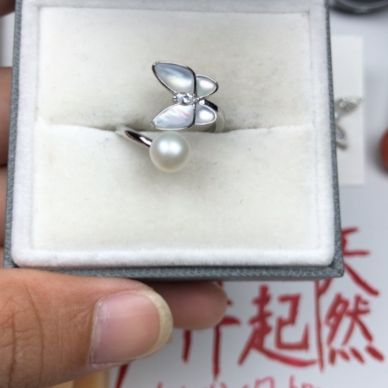 淡水珍珠耳饰银S925镶嵌