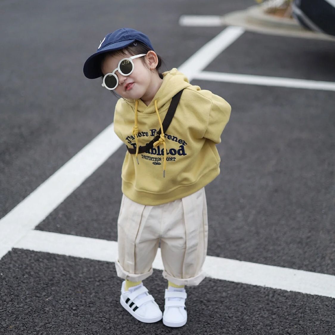 【志杰】棉宝宝加厚连帽卫衣加绒款秋冬冬新款小童通用港风字母印