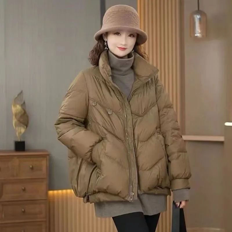 羽绒服新款2023韩版羽绒服女短款宽松时尚面包服小个子白鸭