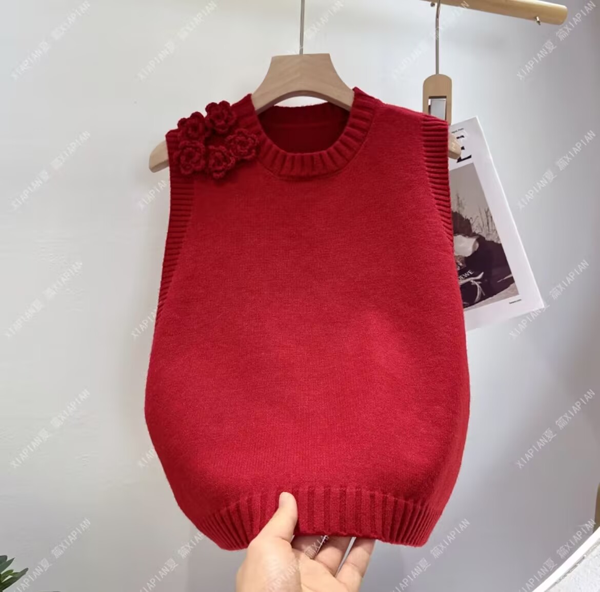 时尚圆领针织马甲背心女2024春秋新款宽松外穿马夹毛衣坎肩洋气