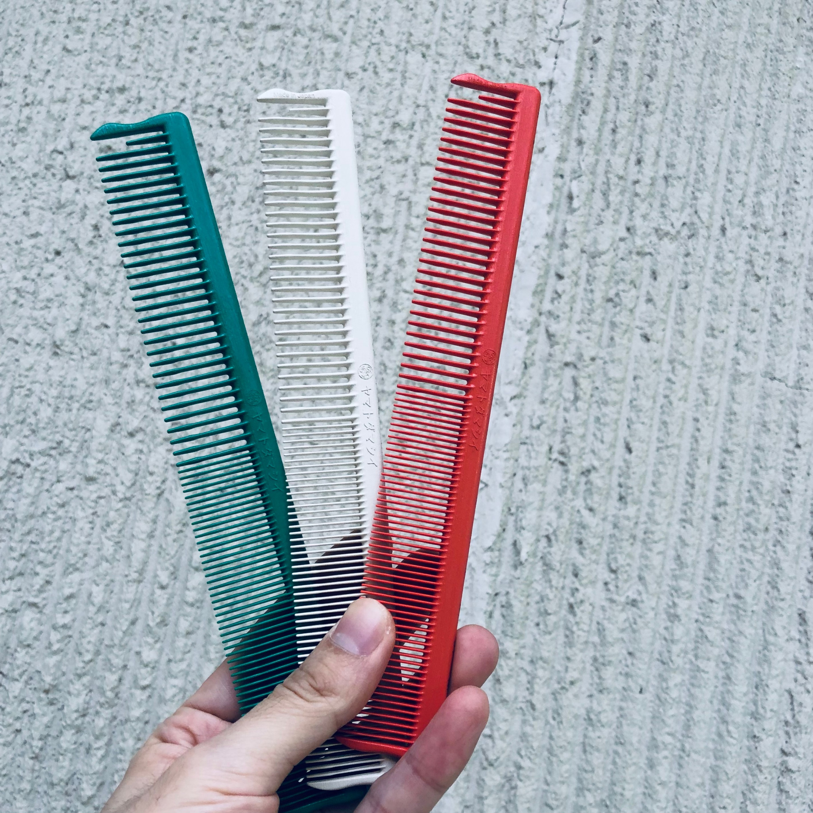 日本DHH剪发梳 透明刻度18cm短发裁剪梳子包邮