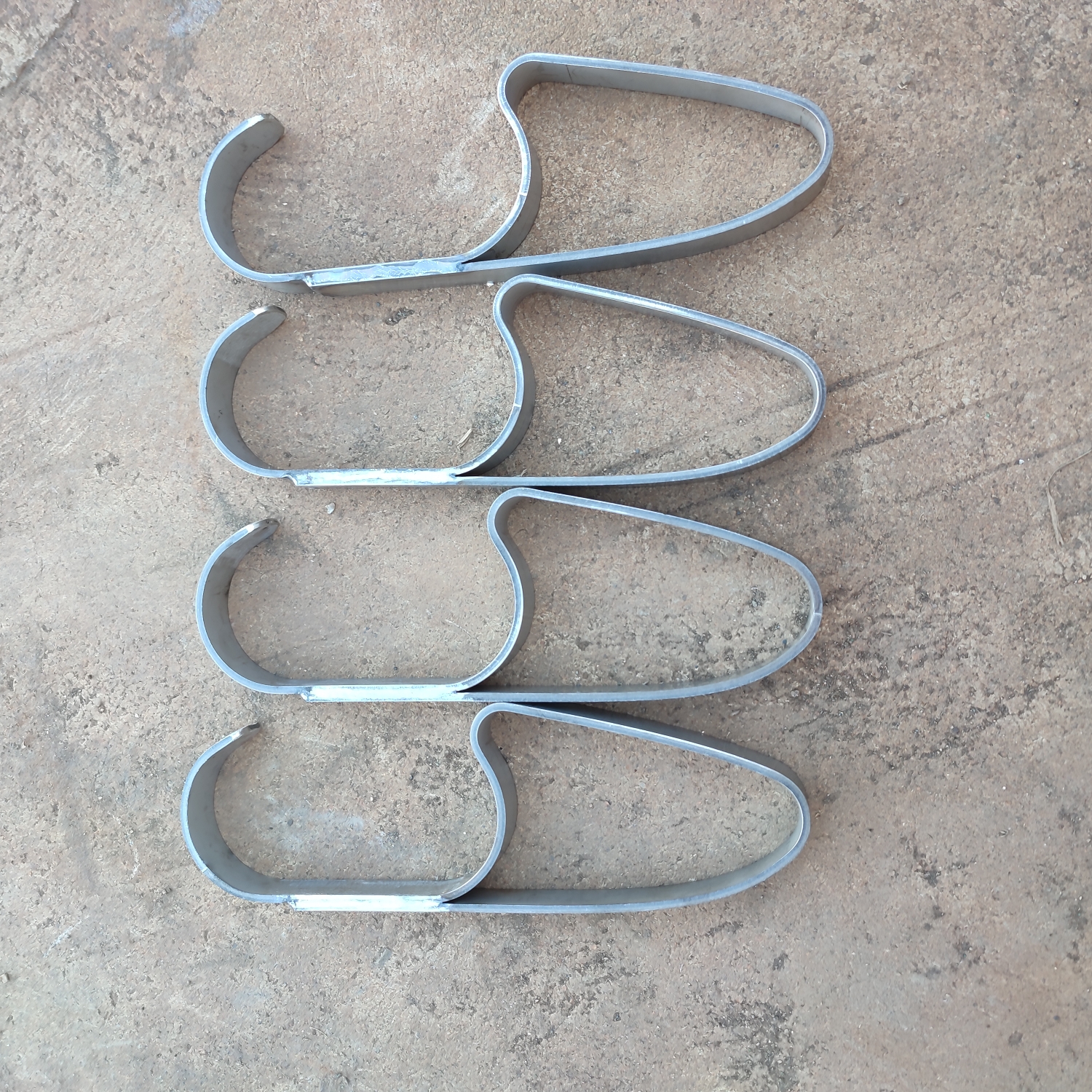 白钢挂钩加固铁管辅助器