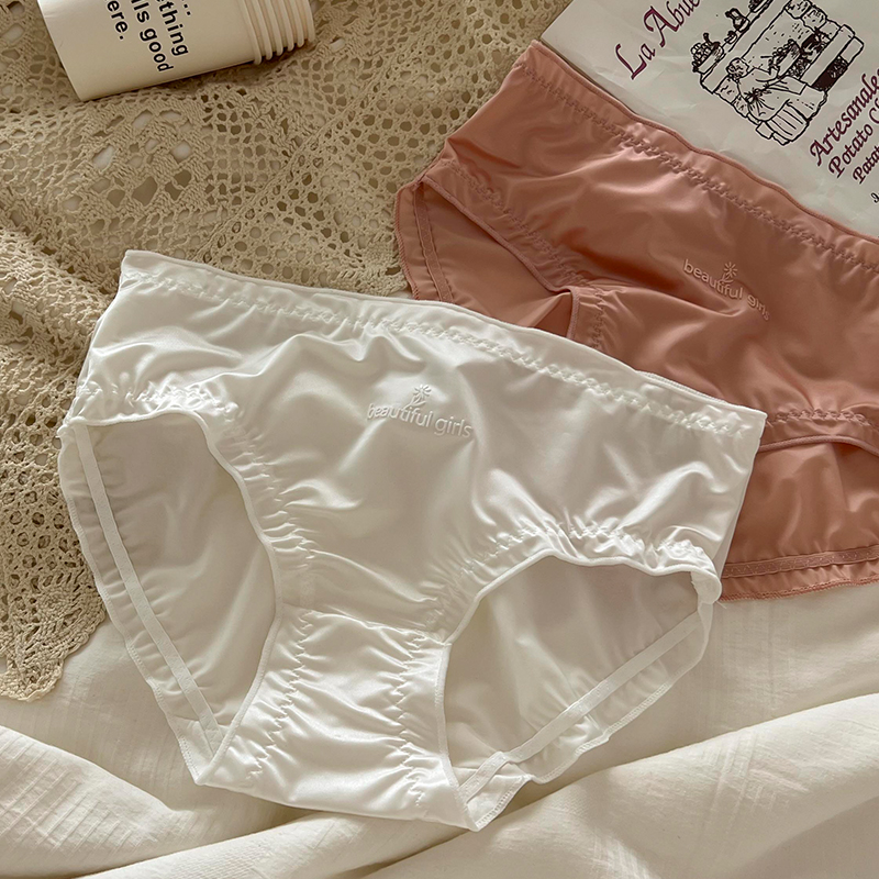 奶油甜甜泡芙柏林少女~法式缎面纯欲低腰简约凉爽舒适女生三角裤