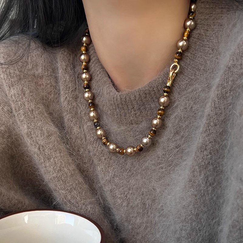 铜合金项链 秋冬美拉德摩卡金棕珠珠混彩项链轻奢小众毛衣链女潮