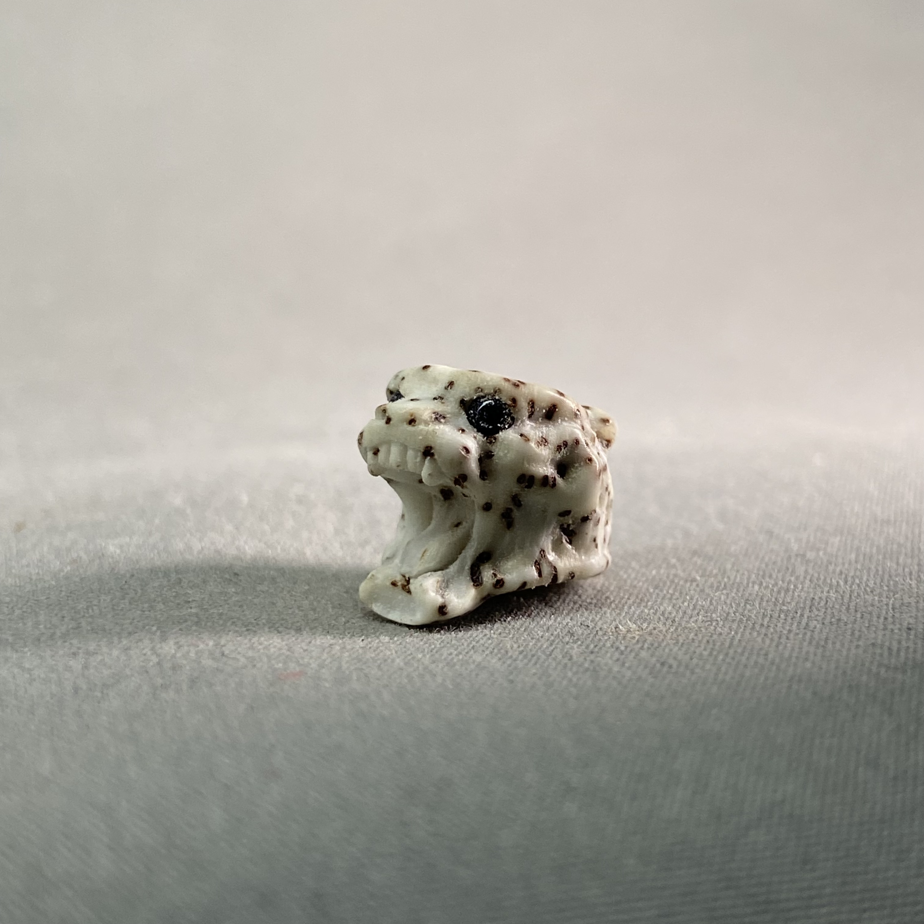 【虎头扣子】海南星月菩提雕刻虎头扣子文玩好物