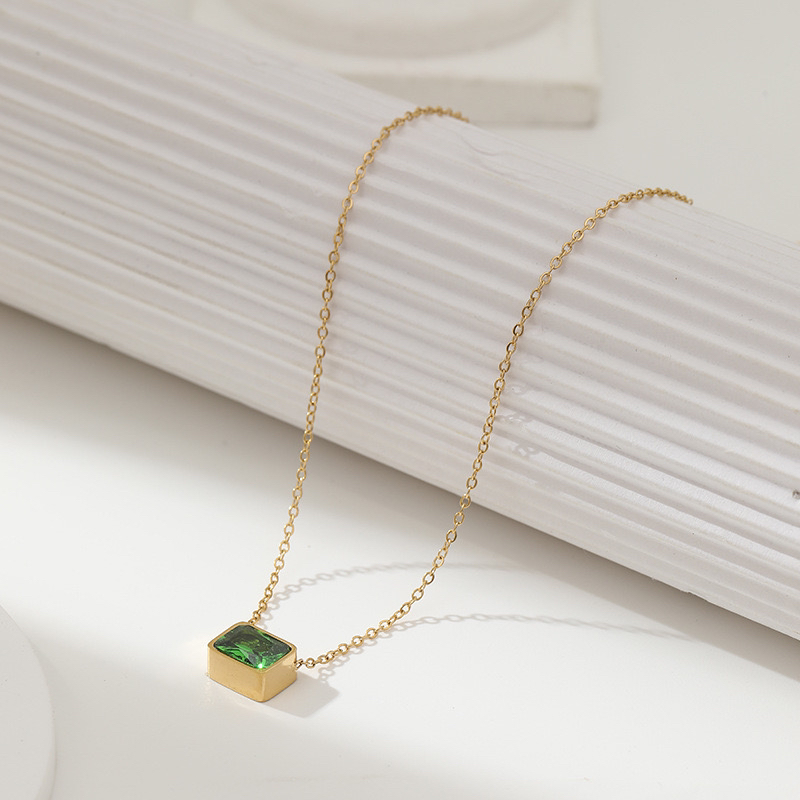 钛钢项链 钛钢项链绿色长方形