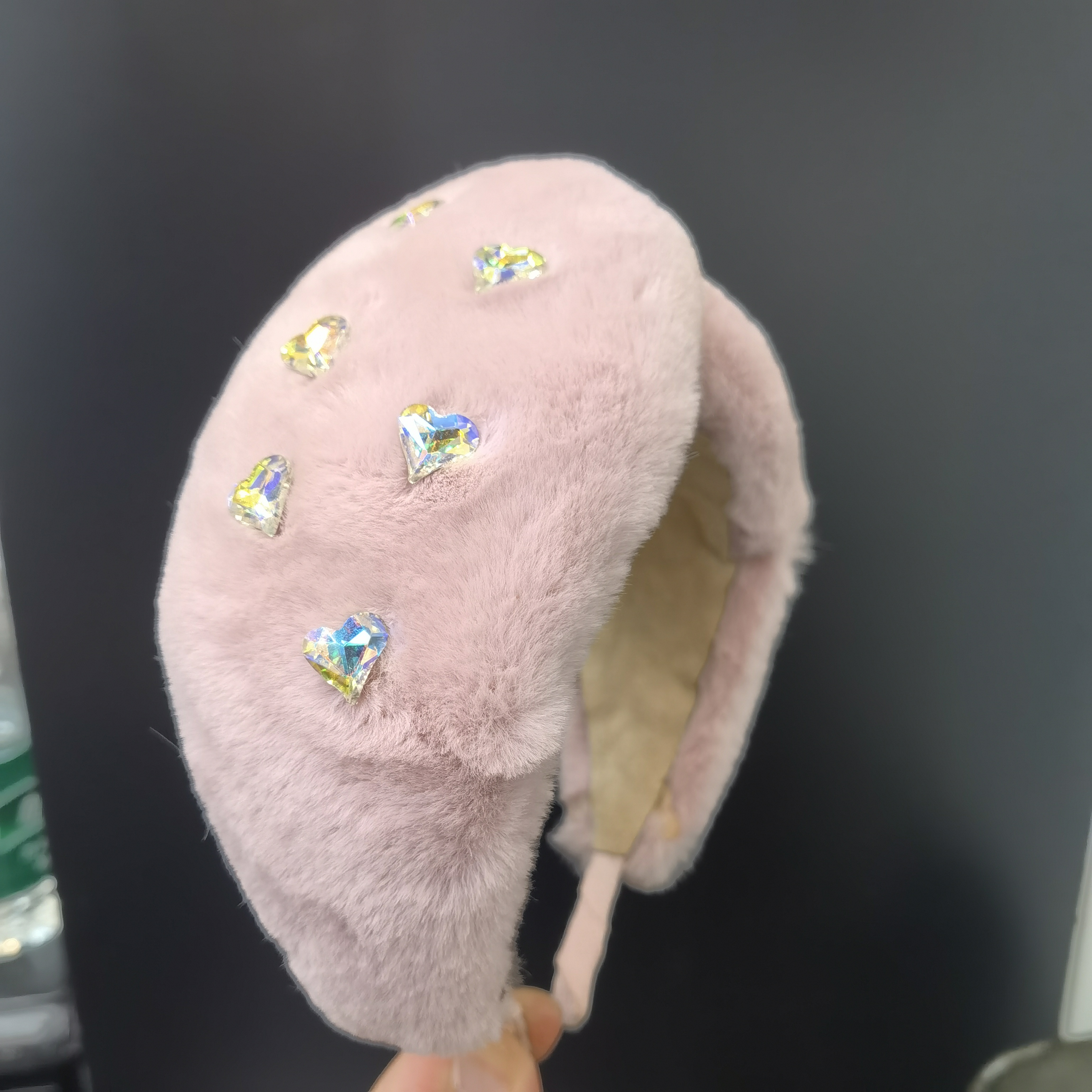 B085粉色毛毛爱心发箍