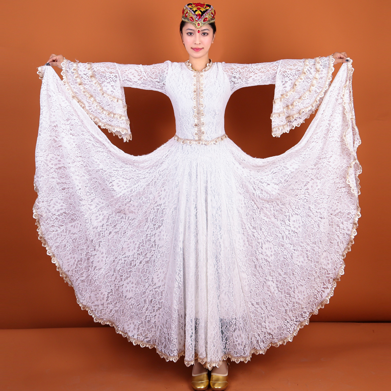 天翼美2025新款新疆舞蹈服演出服广场舞服蕾丝连衣裙720摆