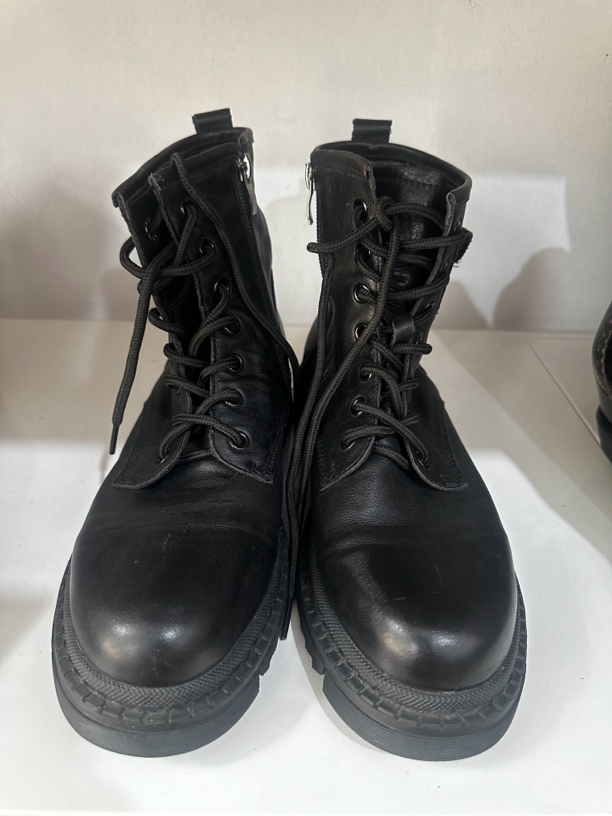 北陌精品孤品时尚休闲百搭黑色厚底鞋（非图片款，下单请备注编码）