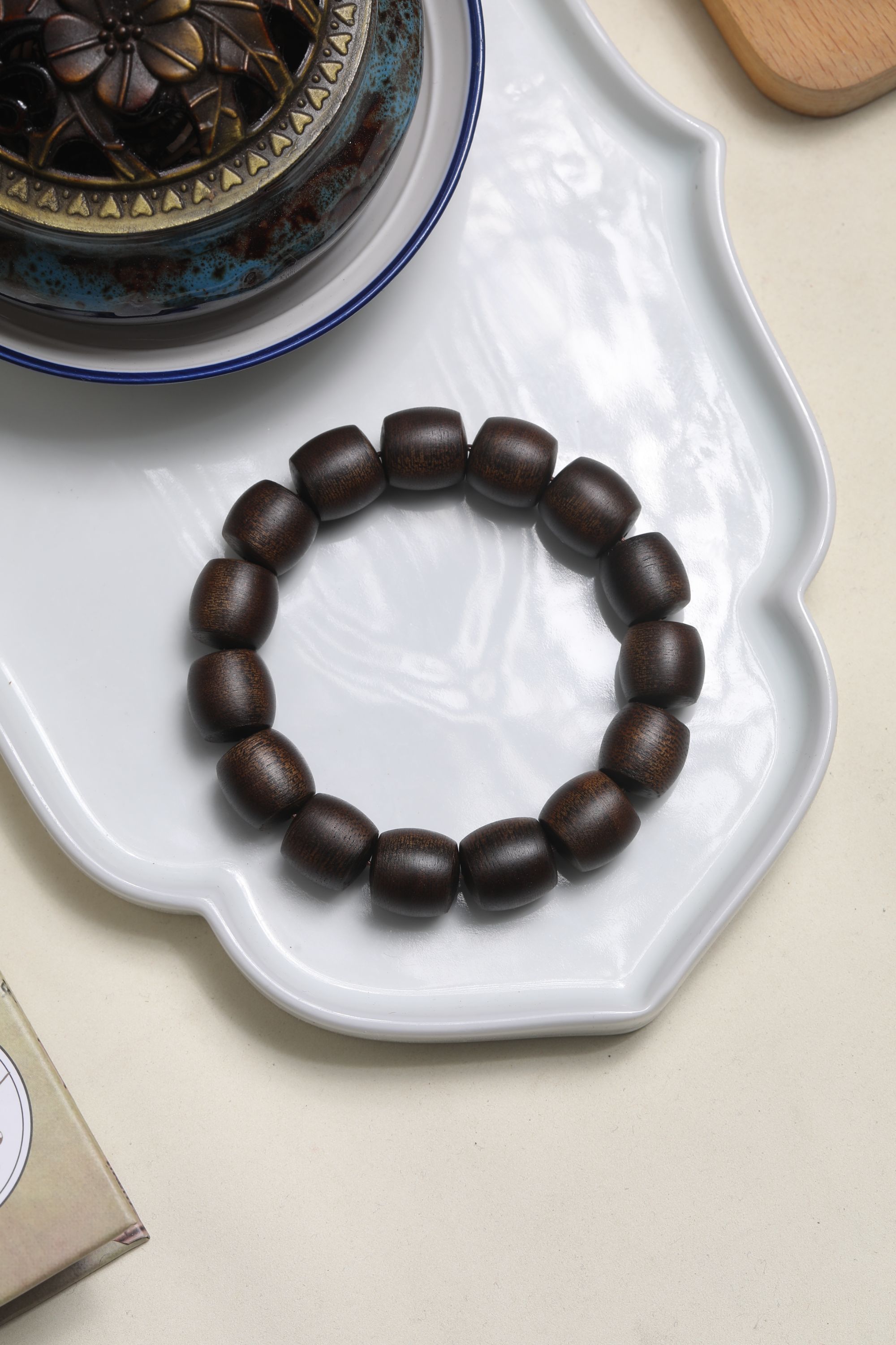 沉香越南芽庄白奇楠黑油沉水老料1.4桶珠