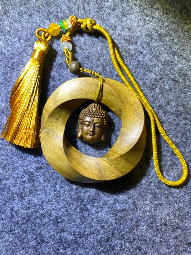 23号品小叶金丝楠木车挂饰