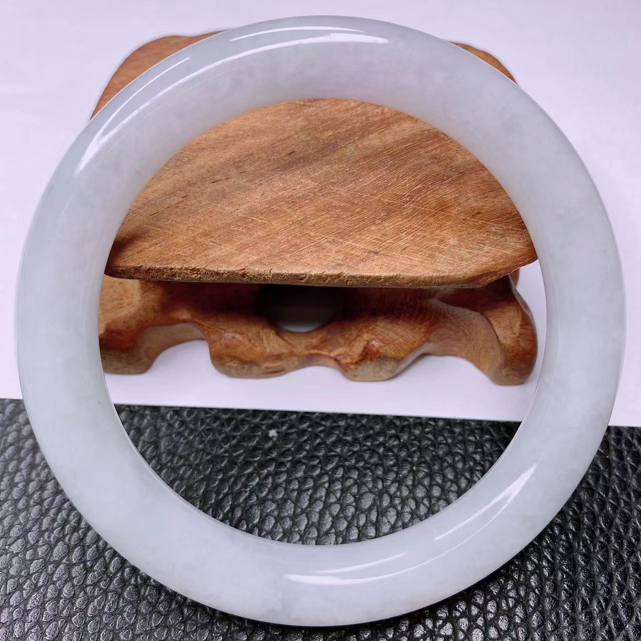 天然缅甸翡翠A货56-57圆条手镯镯子女款时尚冰透精美