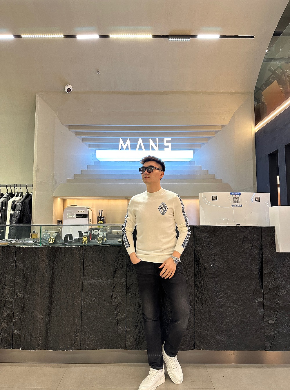 MANS名店-2023冬季新品休闲时尚男士拼色圆领长袖羊毛衫-MOS-1150